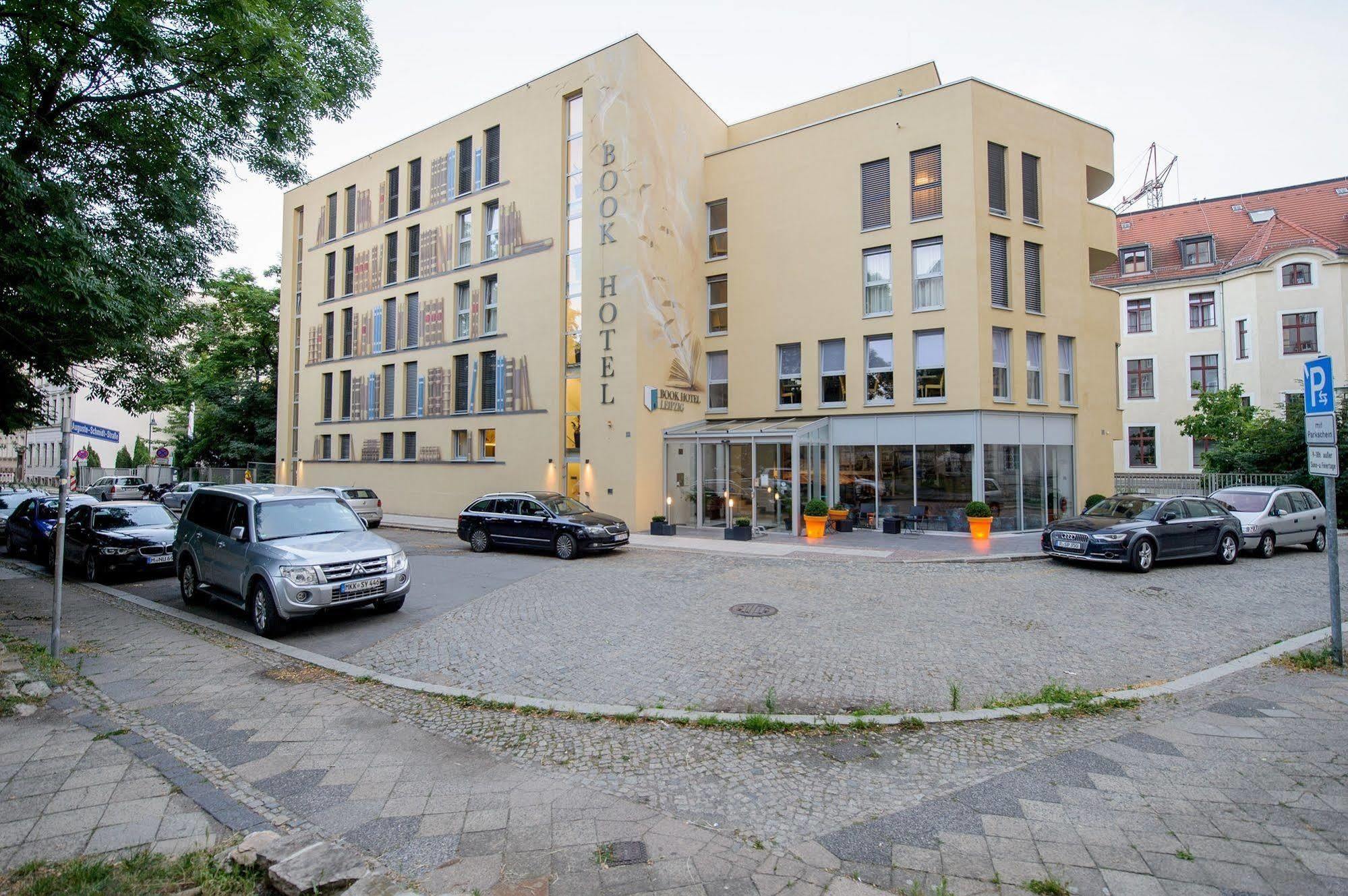 Book Hotel Leipzig Exterior photo